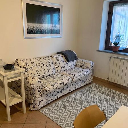 Colline Di Barengo Apartment Momo Bagian luar foto