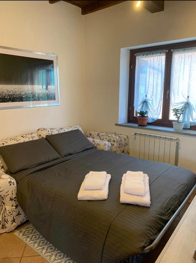 Colline Di Barengo Apartment Momo Bagian luar foto